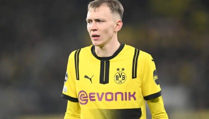 德媒：布伦特福德仍在关注多特蒙德前锋拜尔，但转会可能性不大